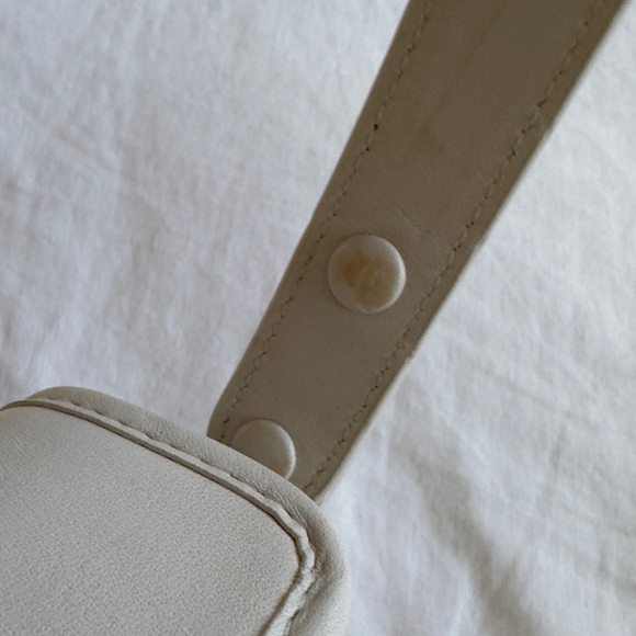 Coach Turnlock Shoulder Bag - Picture 4 of 10